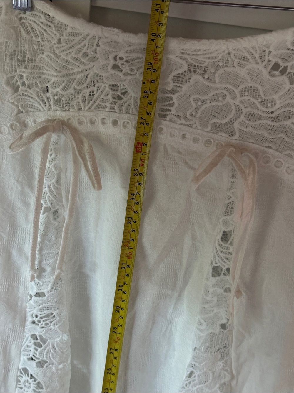 White Lace Two-Piece Set ๐ค - Picture 9 of 11